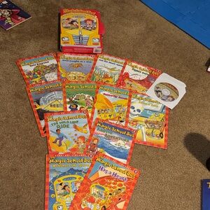 The magic school bus box book set with dvd like new children kids learning
